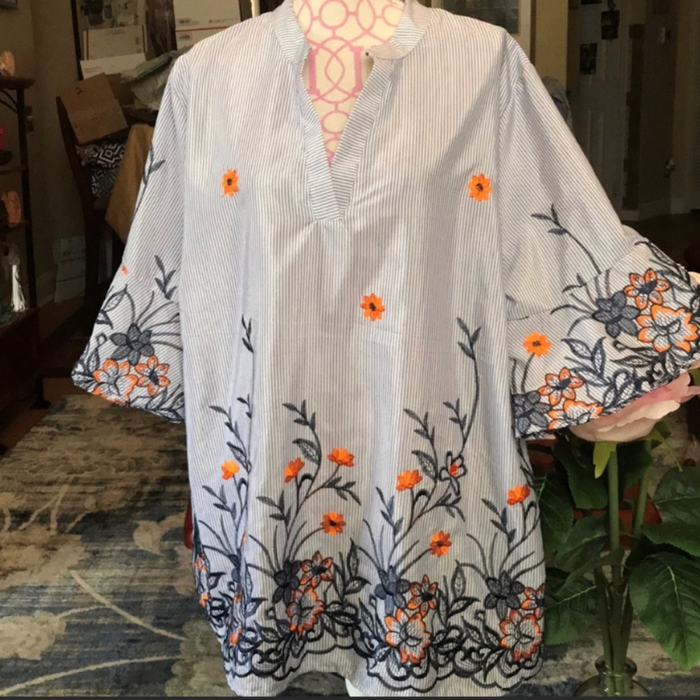 NWT Plus Size 3X Embroidered Floral Garden Top